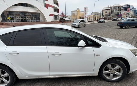 Opel Astra J, 2012 год, 395 000 рублей, 3 фотография