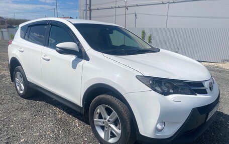 Toyota RAV4, 2015 год, 1 900 000 рублей, 3 фотография