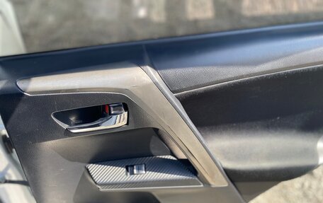 Toyota RAV4, 2015 год, 1 900 000 рублей, 12 фотография