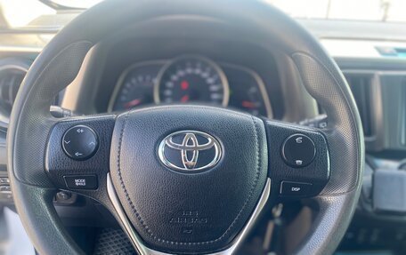 Toyota RAV4, 2015 год, 1 900 000 рублей, 9 фотография