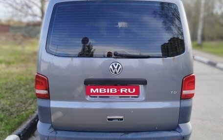Volkswagen Caravelle T5, 2011 год, 1 600 000 рублей, 4 фотография
