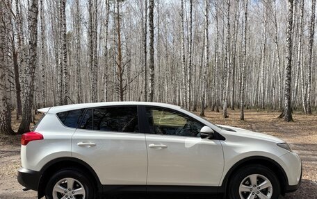 Toyota RAV4, 2012 год, 1 840 000 рублей, 13 фотография