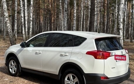 Toyota RAV4, 2012 год, 1 840 000 рублей, 6 фотография