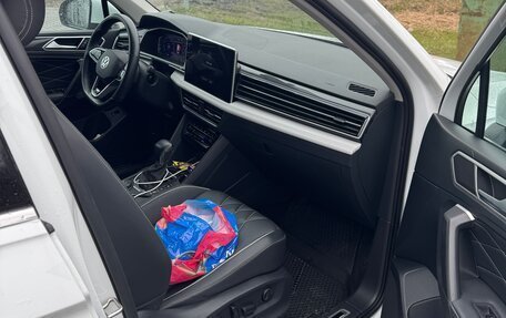 Volkswagen Tiguan II, 2023 год, 3 500 000 рублей, 9 фотография