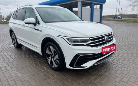 Volkswagen Tiguan II, 2023 год, 3 500 000 рублей, 3 фотография