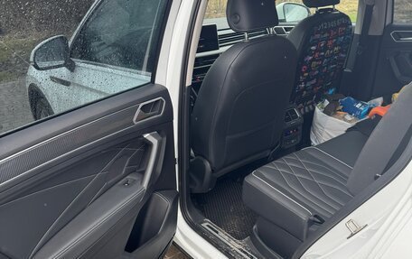 Volkswagen Tiguan II, 2023 год, 3 500 000 рублей, 22 фотография