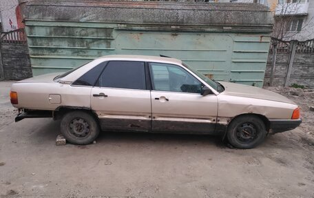 Audi 100, 1986 год, 30 000 рублей, 4 фотография