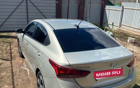 Hyundai Solaris II рестайлинг, 2018 год, 1 350 000 рублей, 3 фотография