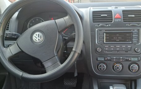 Volkswagen Golf V, 2005 год, 650 000 рублей, 8 фотография
