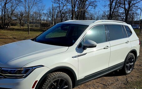 Volkswagen Tiguan II, 2021 год, 3 400 000 рублей, 3 фотография