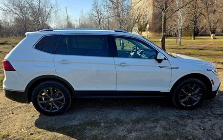 Volkswagen Tiguan II, 2021 год, 3 400 000 рублей, 4 фотография