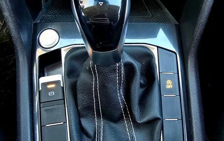 Volkswagen Tiguan II, 2021 год, 3 400 000 рублей, 11 фотография