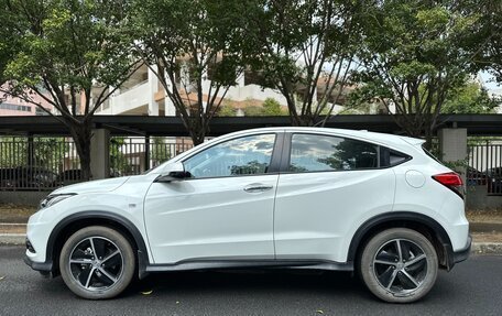 Honda Vezel, 2021 год, 1 219 000 рублей, 8 фотография