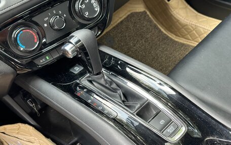 Honda Vezel, 2021 год, 1 219 000 рублей, 16 фотография