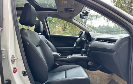 Honda Vezel, 2021 год, 1 219 000 рублей, 18 фотография