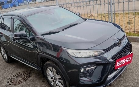 Toyota RAV4, 2021 год, 3 870 000 рублей, 3 фотография