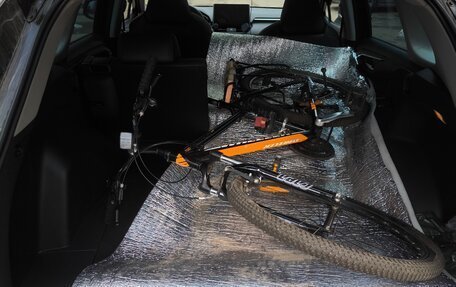 Toyota RAV4, 2021 год, 3 870 000 рублей, 27 фотография