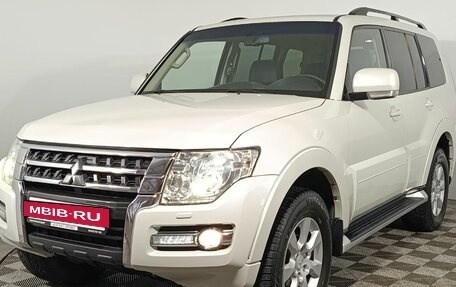 Mitsubishi Pajero IV, 2015 год, 2 710 000 рублей, 3 фотография