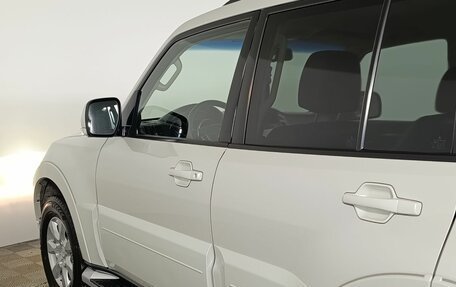 Mitsubishi Pajero IV, 2015 год, 2 710 000 рублей, 22 фотография