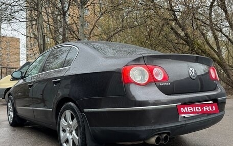 Volkswagen Passat B6, 2010 год, 895 000 рублей, 3 фотография