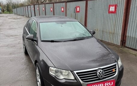 Volkswagen Passat B6, 2010 год, 895 000 рублей, 2 фотография