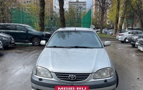 Toyota Avensis III рестайлинг, 2001 год, 420 000 рублей, 3 фотография