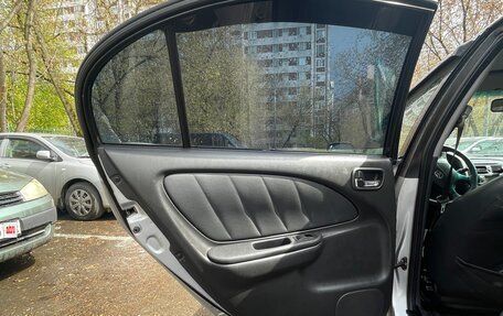 Toyota Avensis III рестайлинг, 2001 год, 420 000 рублей, 12 фотография