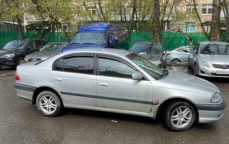 Toyota Avensis III рестайлинг, 2001 год, 420 000 рублей, 4 фотография