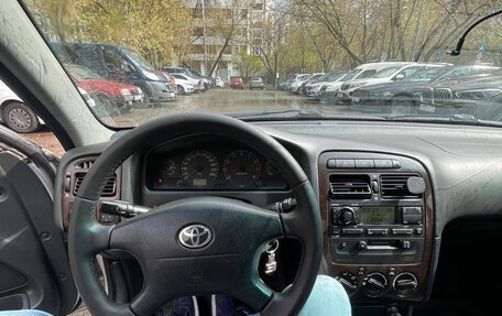 Toyota Avensis III рестайлинг, 2001 год, 420 000 рублей, 14 фотография
