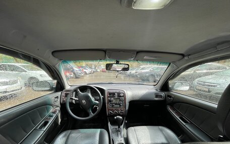 Toyota Avensis III рестайлинг, 2001 год, 420 000 рублей, 18 фотография