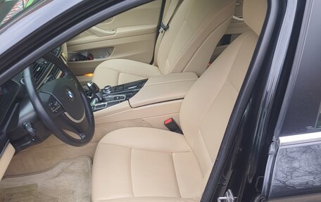 BMW 5 серия, 2013 год, 1 650 000 рублей, 10 фотография