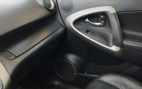 Toyota RAV4, 2006 год, 1 070 000 рублей, 9 фотография