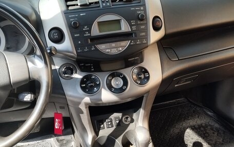 Toyota RAV4, 2006 год, 1 070 000 рублей, 12 фотография