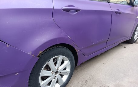 Hyundai Solaris II рестайлинг, 2012 год, 300 000 рублей, 9 фотография