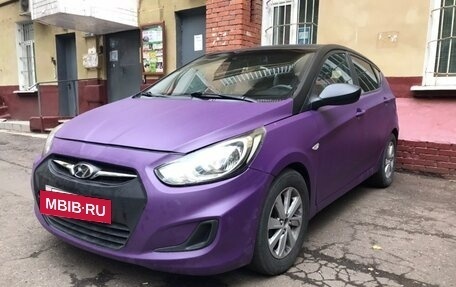 Hyundai Solaris II рестайлинг, 2012 год, 300 000 рублей, 13 фотография