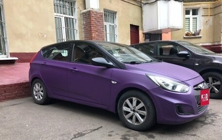 Hyundai Solaris II рестайлинг, 2012 год, 300 000 рублей, 14 фотография