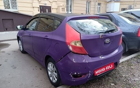 Hyundai Solaris II рестайлинг, 2012 год, 300 000 рублей, 3 фотография