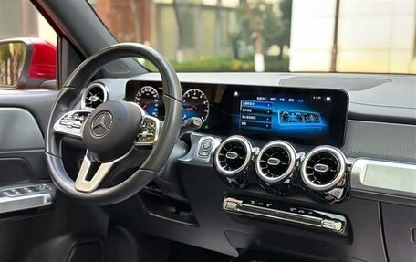 Mercedes-Benz GLB, 2023 год, 2 430 000 рублей, 9 фотография