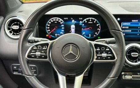 Mercedes-Benz GLB, 2023 год, 2 430 000 рублей, 11 фотография