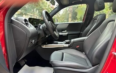 Mercedes-Benz GLB, 2023 год, 2 430 000 рублей, 5 фотография