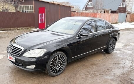 Mercedes-Benz S-Класс, 2006 год, 1 000 000 рублей, 3 фотография