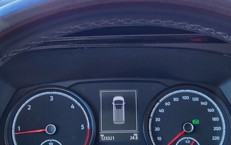 Volkswagen Multivan T6 рестайлинг, 2021 год, 5 105 868 рублей, 7 фотография