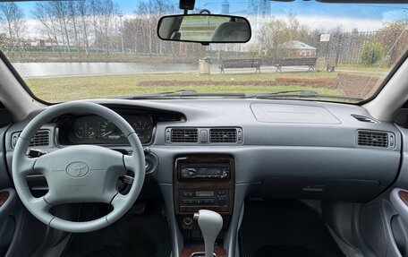 Toyota Camry, 1999 год, 650 000 рублей, 12 фотография