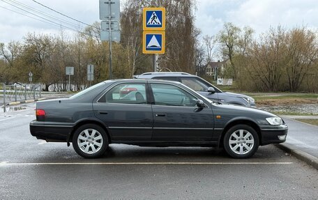 Toyota Camry, 1999 год, 650 000 рублей, 4 фотография