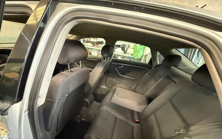 Audi A4, 2001 год, 340 000 рублей, 11 фотография