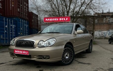 Hyundai Sonata IV рестайлинг, 2004 год, 390 000 рублей, 1 фотография