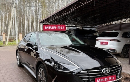 Hyundai Sonata VIII, 2021 год, 2 700 000 рублей, 1 фотография