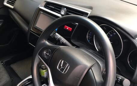 Honda Fit III, 2017 год, 1 050 000 рублей, 5 фотография