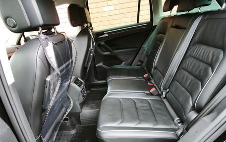 Volkswagen Tiguan II, 2019 год, 3 200 000 рублей, 20 фотография