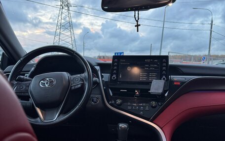 Toyota Camry, 2022 год, 3 599 000 рублей, 8 фотография